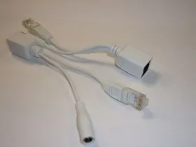 POE-PAS-D2.1 PoE, комплект передатчик (PSE)+приемник (PD), внутр диаметр 2.1, пассивный, белый