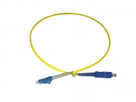 Патч-корд оптический переходной LC-SC/UPC SM Simplex 3.0мм 9/125, 0.5м, LSZH