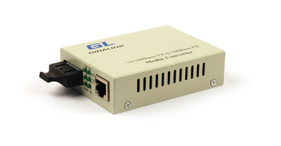 Медиаконвертер GIGALINK UTP 10/100Мбит/c SM, 2xSC, 10/100Мбит/c, 1310 нм, 31 дБ (до 15 км) (GL-F515)